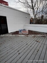 930 NW Naito Pkwy in Portland, OR - Building Photo - Building Photo