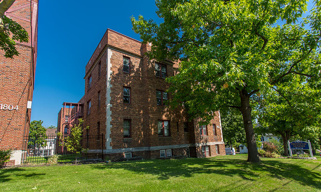 Tipperary Hill Apartments