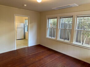 204 Caldwell Ave in Los Gatos, CA - Foto de edificio - Building Photo