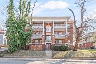 3803 Pennsylvania Ave in Kansas City, MO - Building Photo