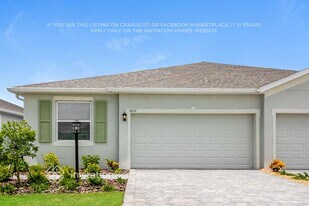 18137 Cropside Trl in Bradenton, FL - Building Photo