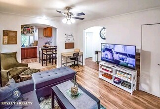 707 Sprucewood Ln in San Antonio, TX - Building Photo - Building Photo