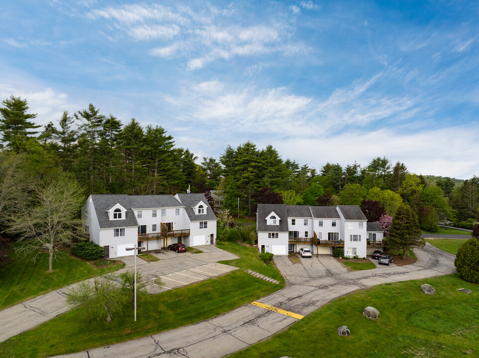 Fieldstone in Newmarket, NH - Foto de edificio
