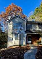 4433 Coopers Creek Dr SE in Smyrna, GA - Building Photo