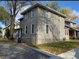 108 Glenwood Ave in Mankato, MN - Building Photo