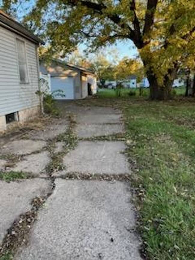 2337 20th St NE in Canton, OH - Building Photo - Building Photo