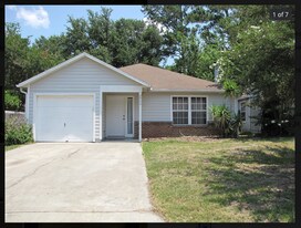 2954 SW 40th Ave in Gainesville, FL - Building Photo