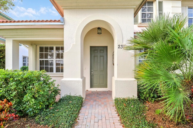 231 Evergrene Pkwy in Palm Beach Gardens, FL - Building Photo - Building Photo