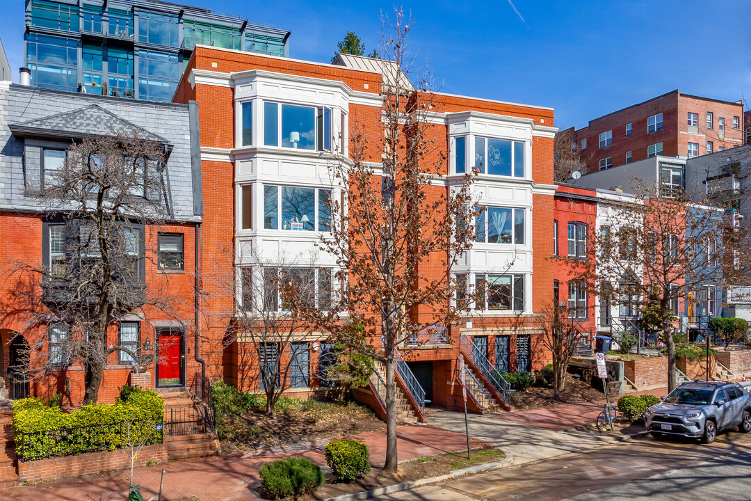 1455 Florida Ave NW in Washington, DC - Foto de edificio