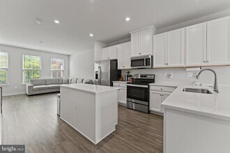 224 S Newkirk St in Baltimore, MD - Building Photo - Building Photo