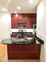 1301 W Main St in Richmond, VA - Building Photo