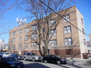 3035 N California Ave in Chicago, IL - Building Photo - Building Photo