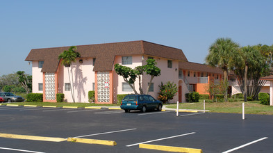 Casa di Roma Apartments in Oakland Park, FL - Building Photo - Building Photo