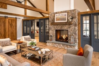 Avana East Main in Norton, MA - Building Photo - Building Photo