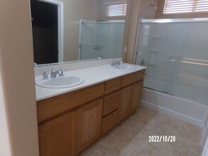 580 Beckman Way in Merced, CA - Building Photo - Building Photo