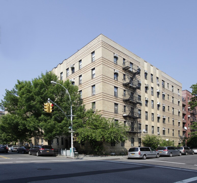 4910 15th Ave in Brooklyn, NY - Building Photo