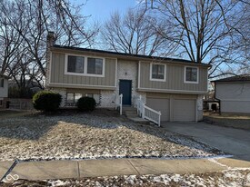 7607 Home Dr in Fishers, IN - Building Photo