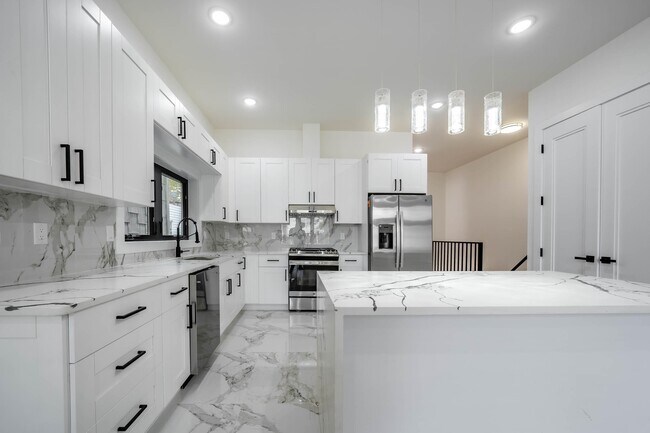 121 Prospect St-Unit -1 in Jersey City, NJ - Building Photo - Building Photo