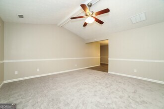 8218 Lakeview Dr SW in Covington, GA - Building Photo - Building Photo