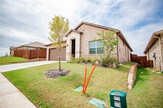 200 Lantana Trl in Boyd, TX - Building Photo - Building Photo