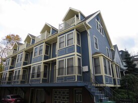 26 Thorndike St, Unit 3 in Somerville, MA - Building Photo