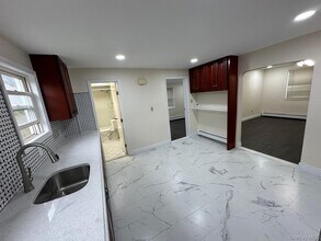 151 Harrison Ave in Bethpage, NY - Building Photo - Building Photo