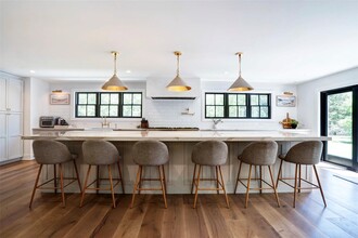 45 Sandra Rd in East Hampton, NY - Building Photo - Building Photo