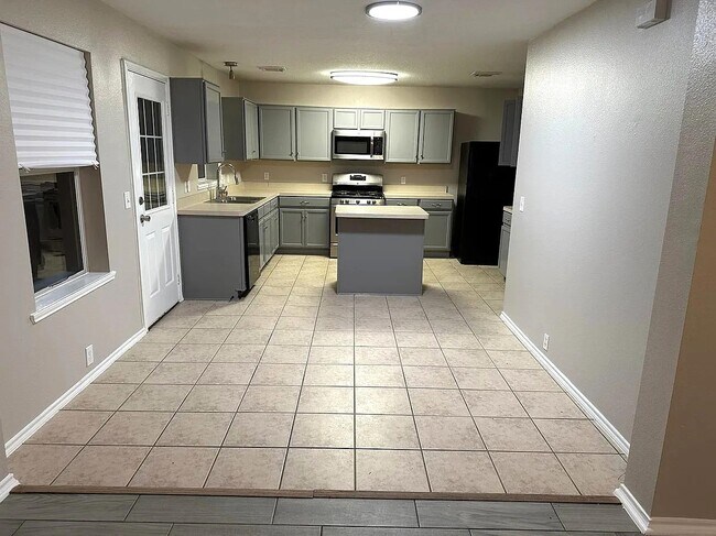 property at 4811 Pebble Bluff Ln