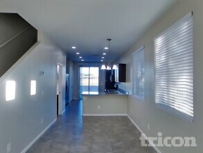 10336 W Devonshire Ave in Phoenix, AZ - Building Photo - Building Photo