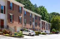 301-303 Brandywine Cir in Atlanta, GA - Building Photo - Building Photo