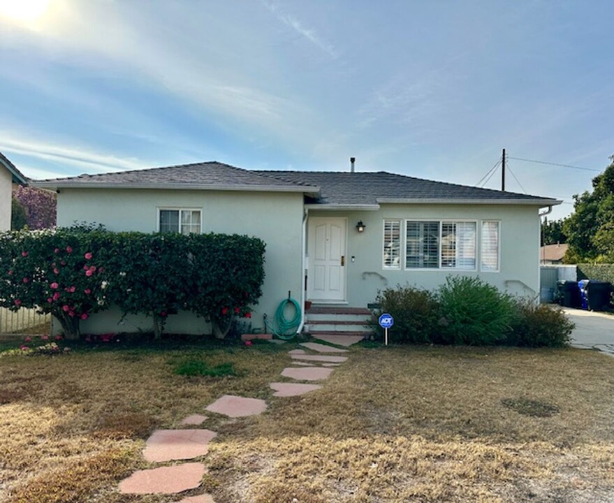 11126 Daines Dr in Temple City, CA - Building Photo