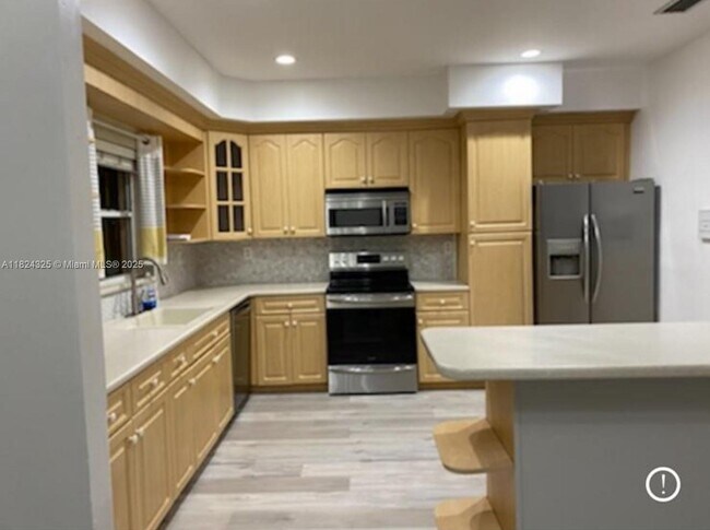 15244 SW 109th St in Miami, FL - Building Photo - Building Photo