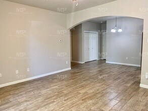 4825 Hahns Peak Dr in Loveland, CO - Building Photo - Building Photo