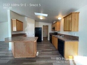 2327 108th St E in Tacoma, WA - Building Photo - Building Photo