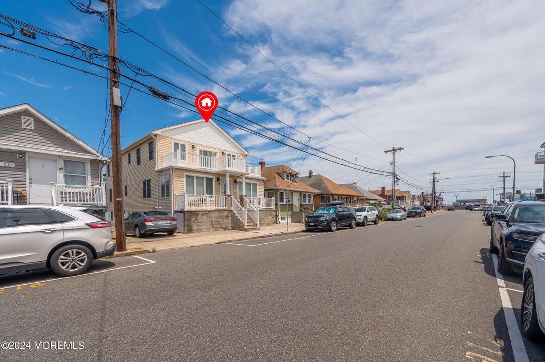 34 Blaine Ave in Seaside Heights, NJ - Building Photo