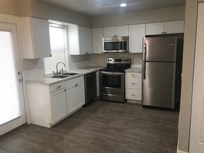 5303 E 32nd Pl in Tulsa, OK - Building Photo - Building Photo