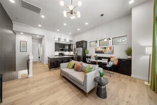 2616 Riverside Dr in Houston, TX - Building Photo