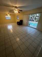 1601 NW 4th St in Boca Raton, FL - Building Photo - Building Photo