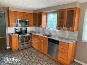 815 Mcdonell Dr in Columbus, OH - Building Photo - Building Photo