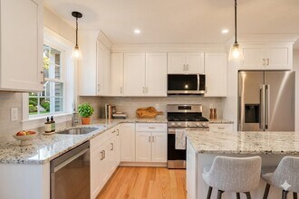 513 Mendon Rd in Attleboro, MA - Building Photo - Building Photo