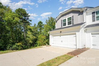 2352 Belterra Dr in Charlotte, NC - Building Photo - Building Photo