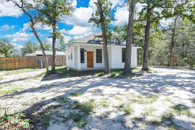 6389 FM 244 in Anderson, TX - Building Photo - Building Photo