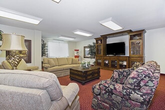 Olympus Ranch Independent Senior Living in Salt Lake City, UT - Foto de edificio - Building Photo