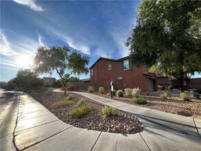 9991 Pimera Alta St in Las Vegas, NV - Building Photo - Building Photo