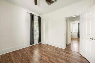 1612 Olympian Cir SW in Atlanta, GA - Building Photo - Building Photo