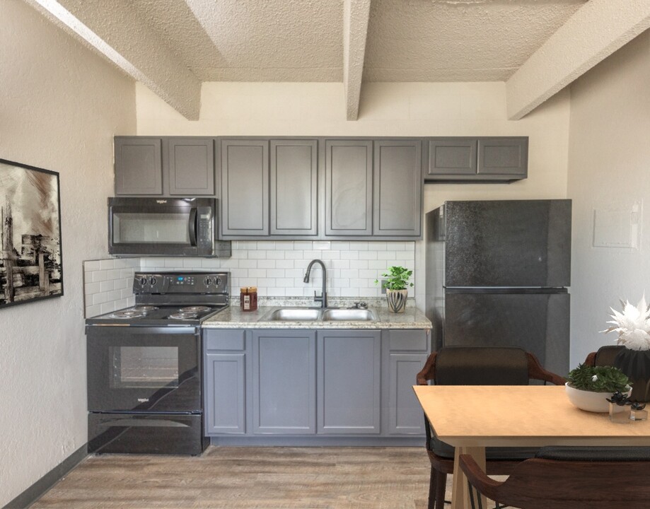 Raider Lofts- Now Accepting Students! in Lubbock, TX - Foto de edificio