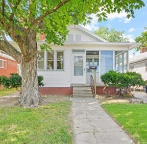 property at 1808 E Morgan Ave