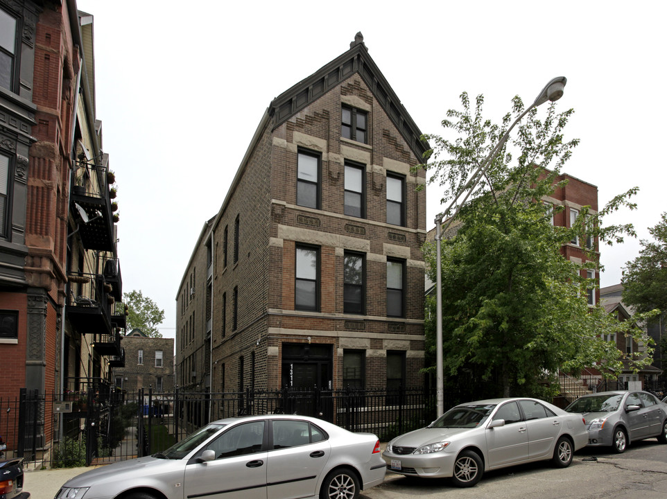 1311 N Bosworth Ave in Chicago, IL - Building Photo