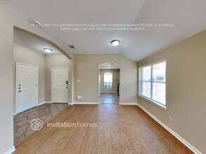 10535 Twin Circles Dr in Montgomery, TX - Building Photo - Building Photo