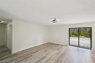 1503 East 14th Street in Lehigh Acres, FL - Foto de edificio - Building Photo